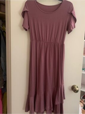 Casual Short Sleeve Midi Dress in Dusty Mauve